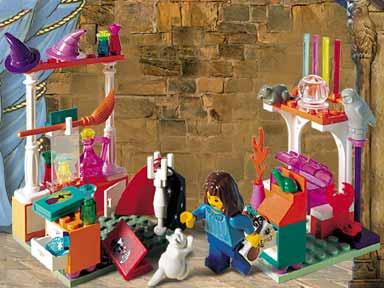 Lego®4723 Diagon Alley Shops