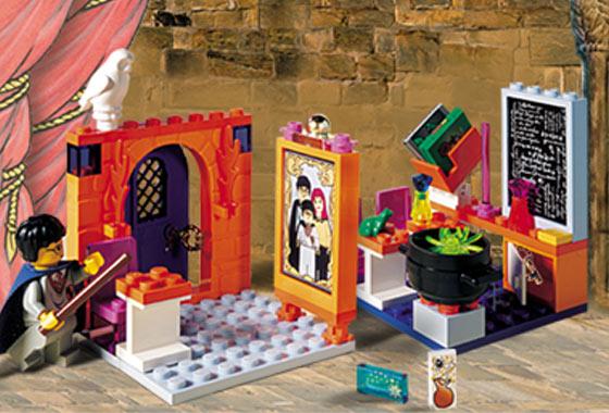 Lego® 4721 - Hogwarts Classroom